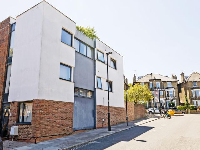 Corinne Road, London N19, 5 bed end terrace house to rent, £6,800 pcm | PrimeLocation