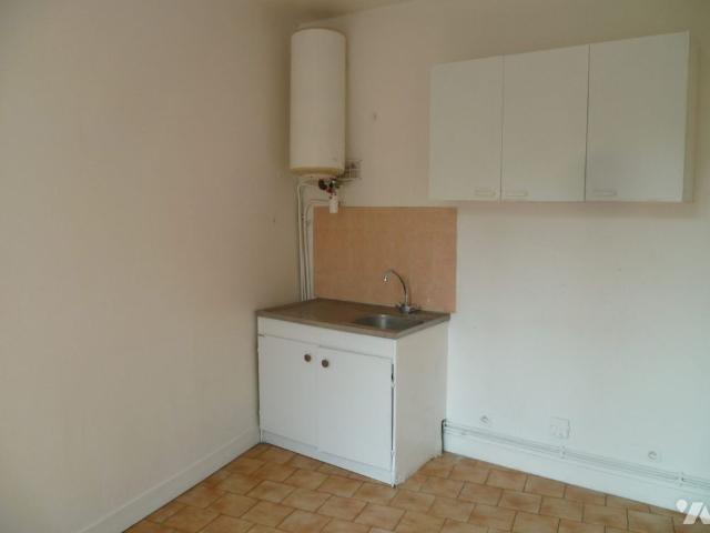 CORMEILLES Centre A louer appartement 2 pièces de 23m2
