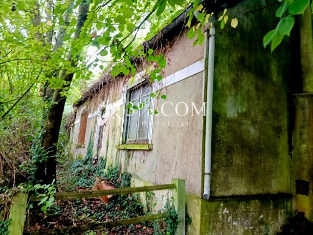 CORMONT ANCIENNE MAISON À RÉNOVER ENVIRONNEMENT CAMPAGNE