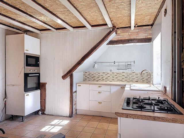 Cormoz Maison de village à rénover 137m² Cormoz