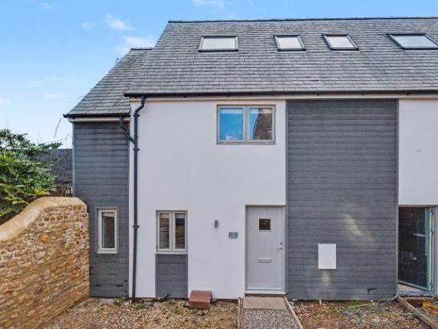 Corn Street, Witney OX28, 3 bed end terrace house to rent, £1,800 pcm | PrimeLocation