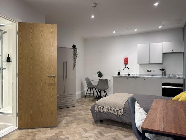 Corn Street, Bristol BS1, 1 bed flat to rent, £1,395 pcm | PrimeLocation
