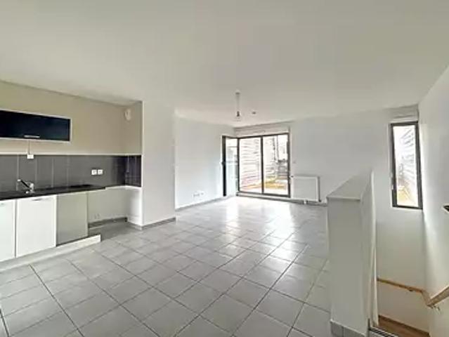 Cornebarrieu 31700 Achat / Vente appartement 3 pièces t3 au dernier étage terrasse