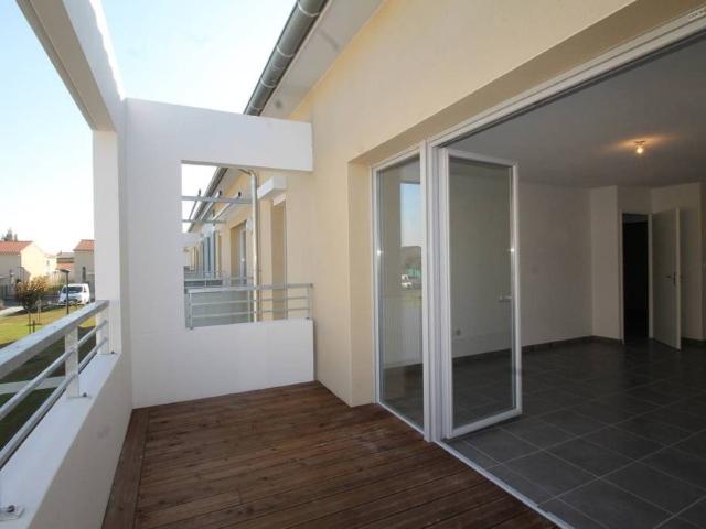 Cornebarrieu Location appartement 2 pièces 44m2 605 € CC Réf: LA21659 ATRIUMIMMO Atrium Immobilier