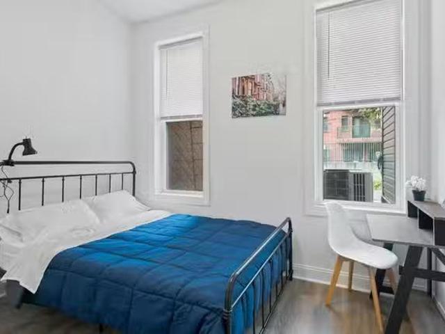 Cornelia St, Brooklyn, NY
