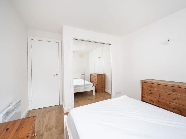 Cornell Building, Coke Street, Aldgate, London E1, 2 bed flat to rent, £3,000 pcm | PrimeLocation