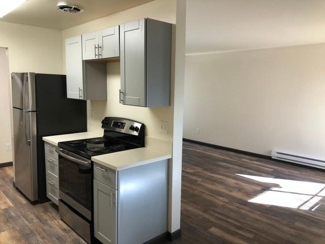 Corner Crest 3201 2 Bedroom Apartment for Rent at 3201 Ne 120th St, Seattle, WA 98125 Lake City