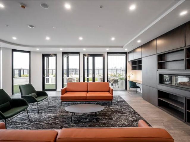 Corner Apartment, Large Balcony & Spectacular Views From Every Window