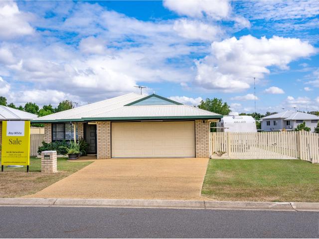 Corner Block Convenience with Dual Access, Shed & Room for All the Extras