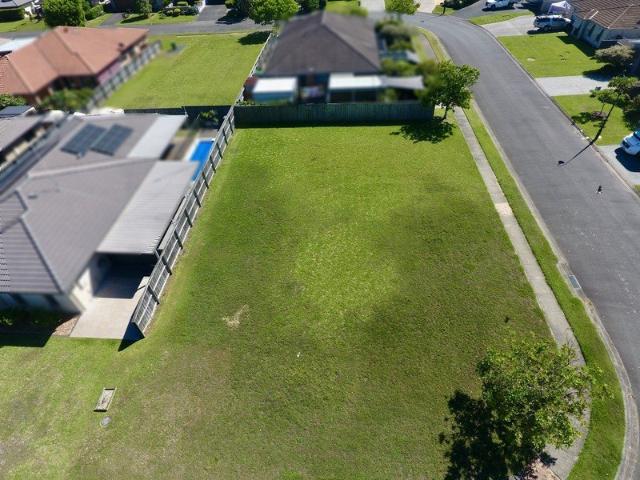 Corner block. great location!