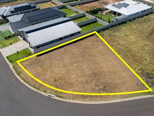 Corner Block, Endless Potential in Outlook Estate