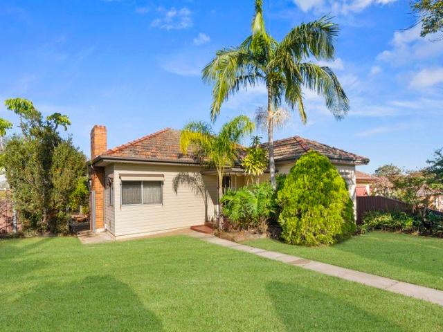 CORNER BLOCK, IDEAL LOCATION OPEN TO VIEW SAT 22/08/2026 @ 11 11.30AM
