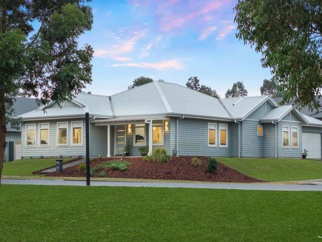 Corner Block Living with a Peaceful Bush Outlook