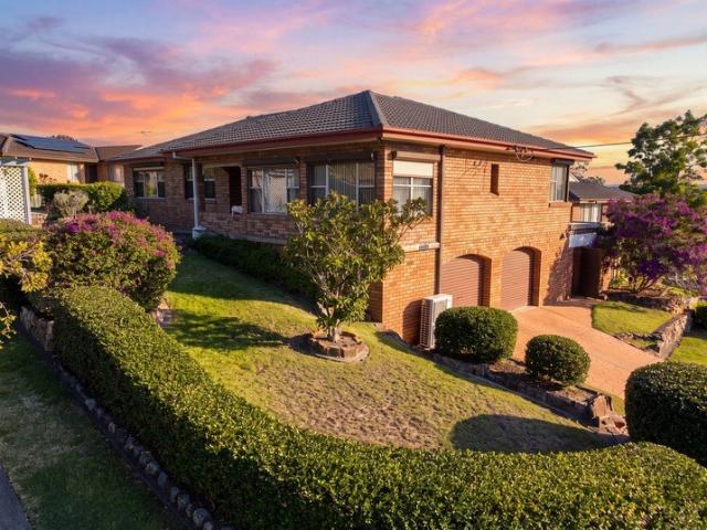 Corner block living with brick charm & a separate studio