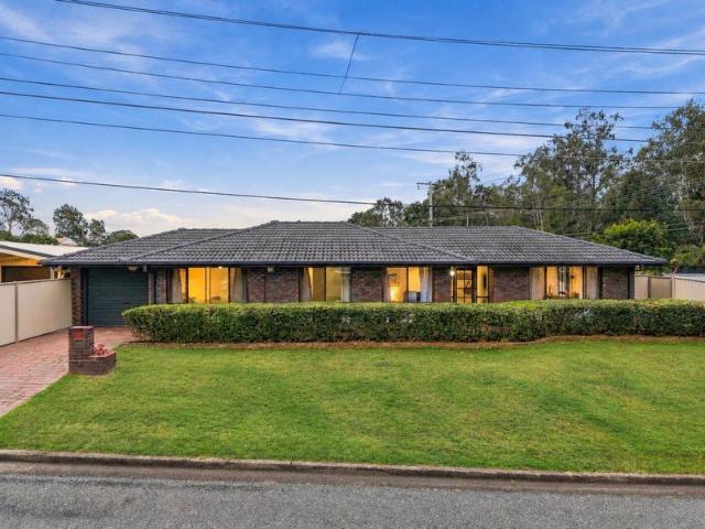 Corner Block Living with Space, Storage & Exceptional Outdoor Entertaining