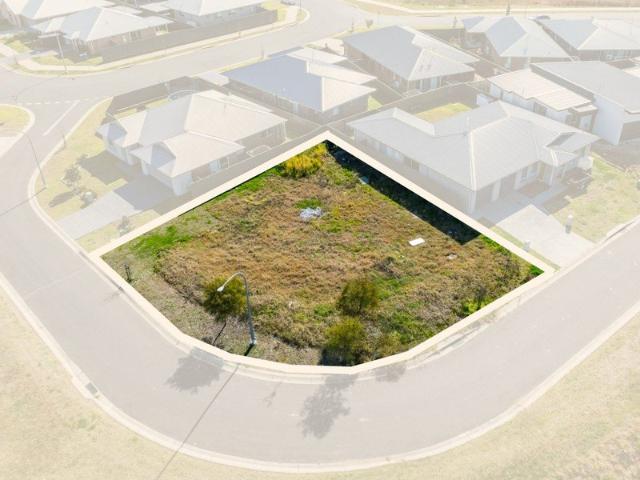 Corner Block Neatley Nestled in the Vines Estate