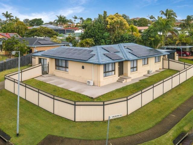 Corner Block, Pool, Big Solar Arundel Living Without the Compromise