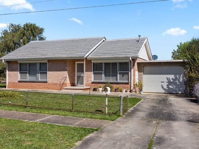 Corner Block, Park Views & 710sqm approx. of Pure Possibility