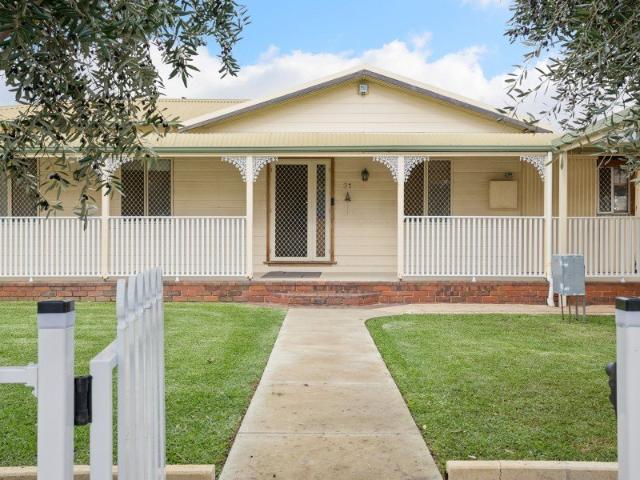 Corner Block. R40 Zoning. Endless Possibilities