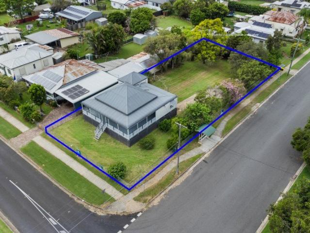 CORNER BLOCK WITH DUAL OCCUPANCY POTENTIAL ON 1012M2