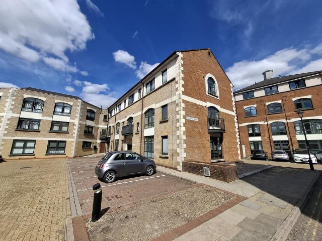 Corner Hall, HEMEL HEMPSTEAD 1 bed apartment to rent £1,325 pcm £306 pw