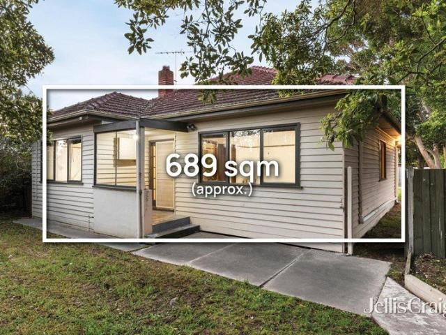 Corner Site, Development Potential on 689sqm approx