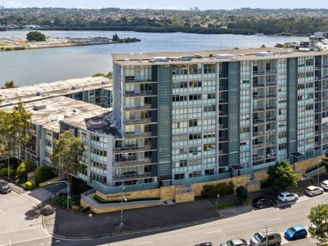 Corner Position | Double Brick | Waterside Lifestyle