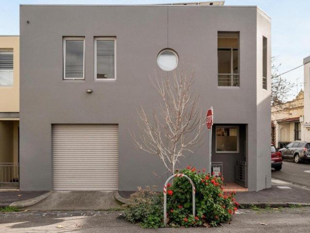 Corner town home available now!