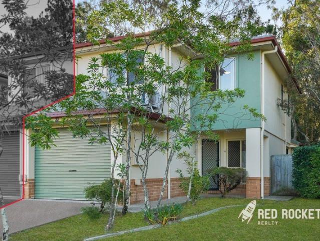 Corner Townhouse in the Prestigious Mansfield School Catchment Spacious, Private & Perfectly Located