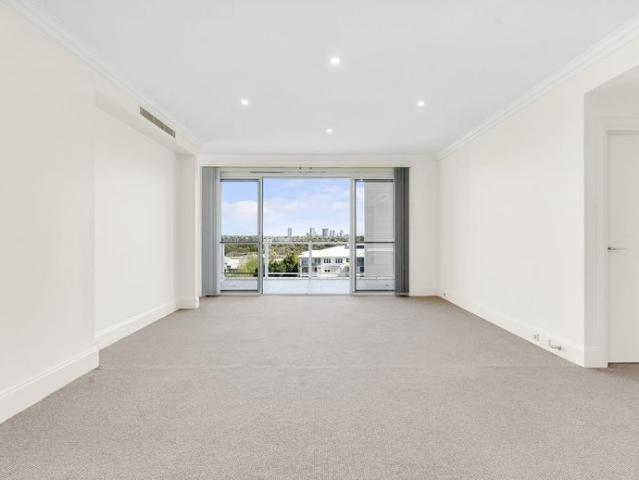 Three Bedroom Apartment with Panoramic Views
