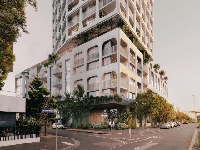 Corner Two Bedroom Apartment with Views of Victoria Harbour and the City. Significant savings apply for a limited time!