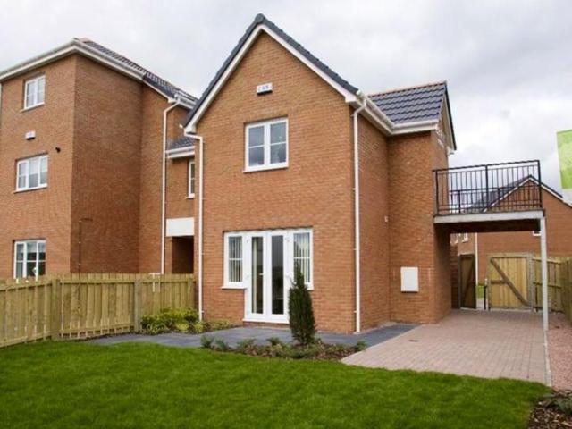 Cornfoot Crescent, East Kilbride, Glasgow G74, 2 bed semi detached house to rent, £1,150 pcm | PrimeLocation