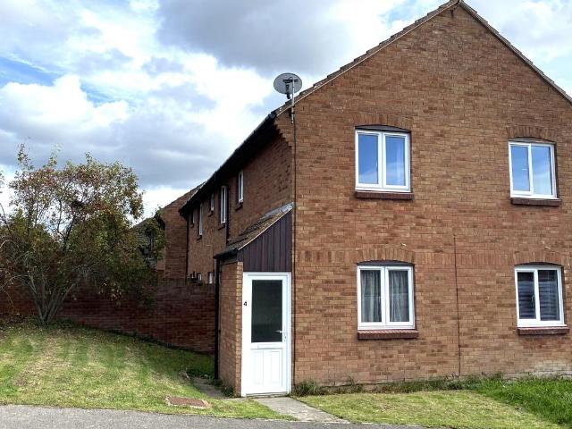 Cornfield Road, Devizes SN10 1 bed terraced house to rent £900 pcm £208 pw