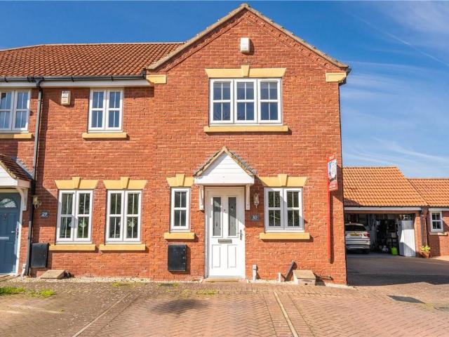 Cornflower Close, Healing, DN41 2 bed end of terrace house to rent £750 pcm £173 pw