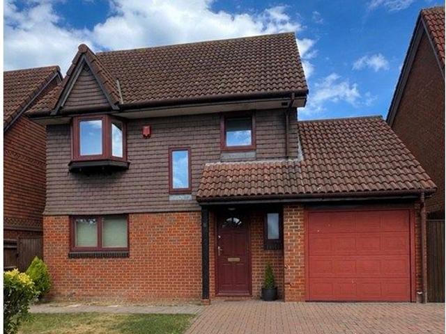 Cornflower Lane, Croydon CR0, 3 bed detached house to rent, £2,500 pcm | PrimeLocation