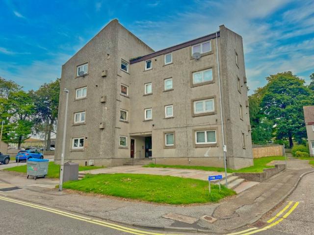 Cornhill Terrace, Cornhill, Aberdeen AB16, 2 bed flat to rent, £750 pcm | PrimeLocation