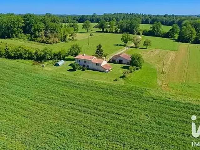 Cornille 24750 Achat / Vente maison 8 pièces t8