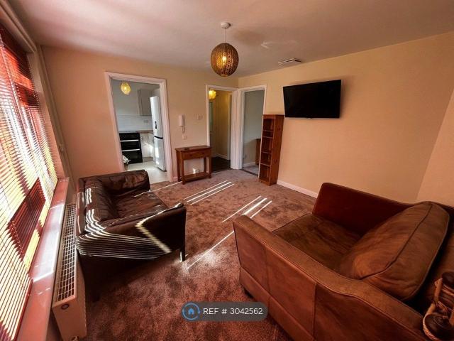 Cornish Crescent, Truro TR1, 1 bed flat to rent, £900 pcm | PrimeLocation