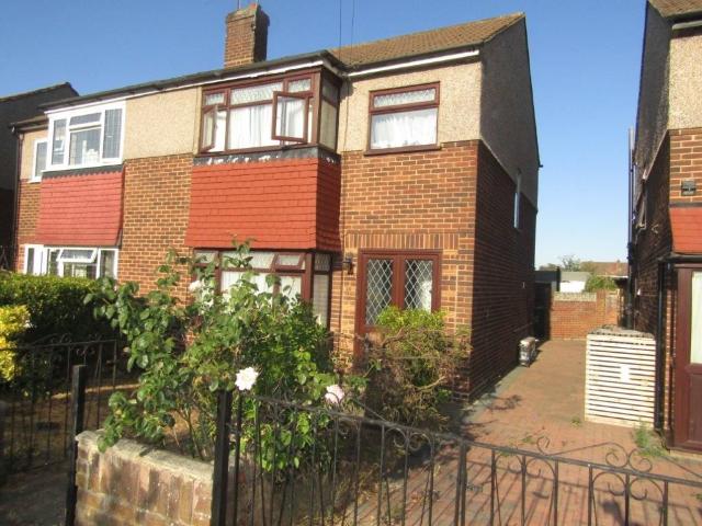 Cornwall Close, Waltham Cross EN8, 1 bed flat to rent, £1,295 pcm | PrimeLocation