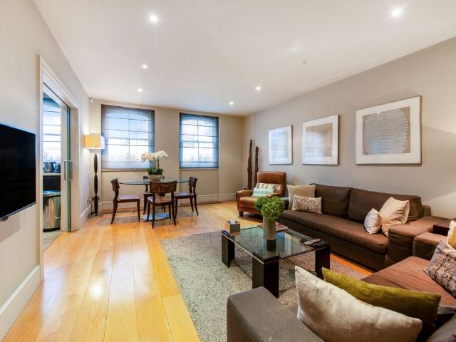 Cornwall Gardens, London SW7, 2 bed flat to rent, £9,533 pcm | PrimeLocation