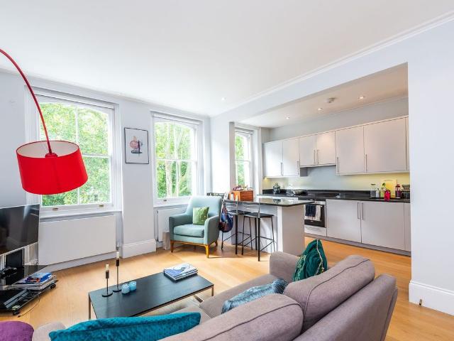 Cornwall Gardens, South Kensington, London SW7, 2 bed flat to rent, £4,117 pcm | PrimeLocation