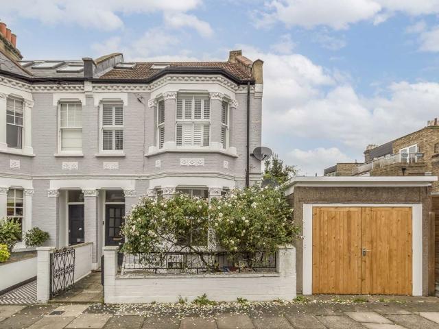 Cornwall Grove, Chiswick W4, 2 bed flat to rent, £2,200 pcm | PrimeLocation