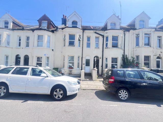 Cornwall Road, Bexhill On Sea TN39, 3 bed flat to rent, £1,100 pcm | PrimeLocation