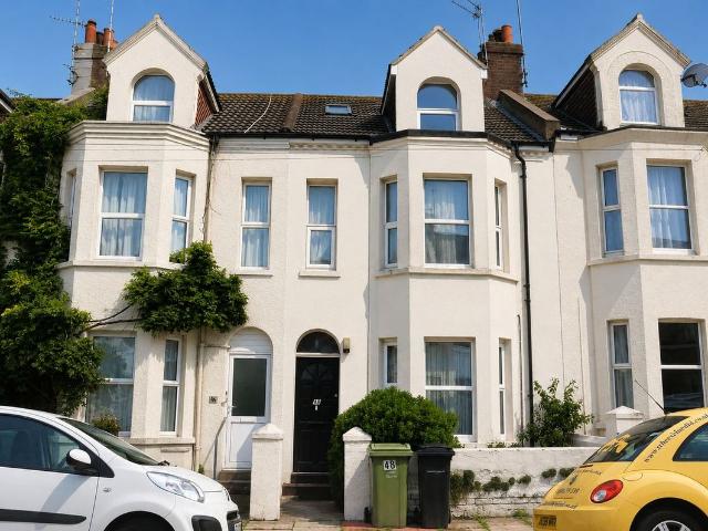 Cornwall Road, Bexhill On Sea TN39, 2 bed flat to rent, £1,075 pcm | PrimeLocation