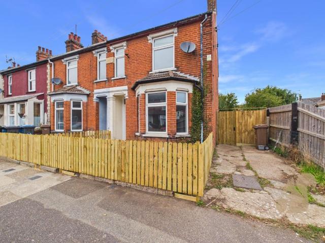 Cornwall Road, Felixstowe IP11, 3 bed end terrace house to rent, £1,200 pcm | PrimeLocation