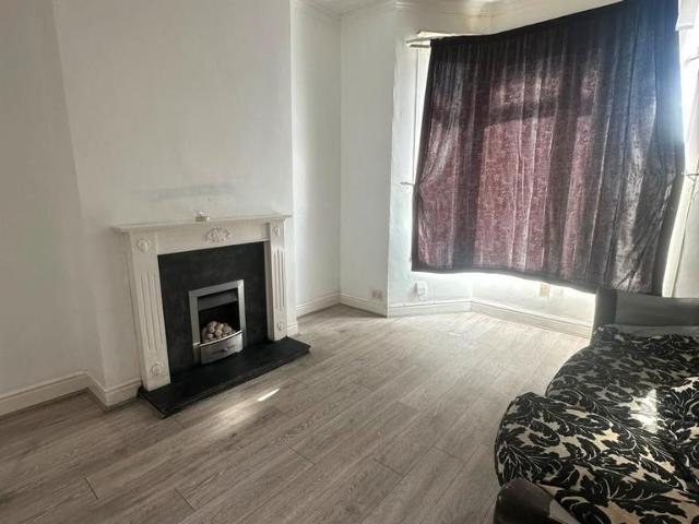Cornwall Street, HARTLEPOOL 3 bed house to rent £600 pcm £138 pw