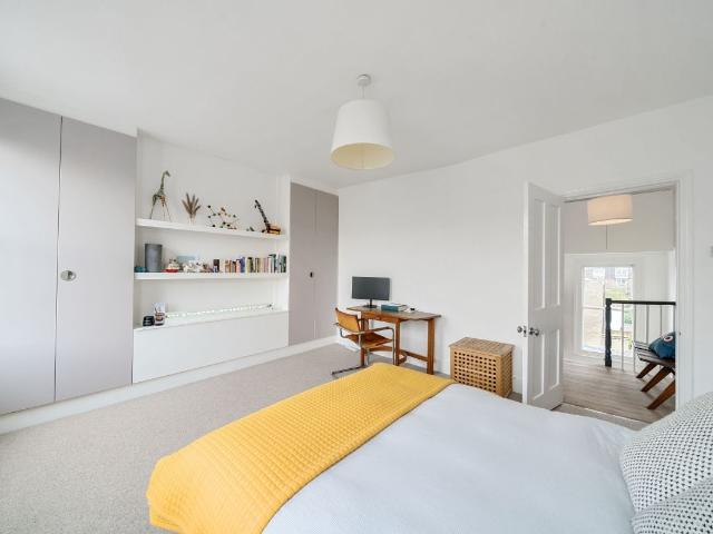 Cornwallis Road, London N19, 3 bed town house to rent, £4,600 pcm | PrimeLocation