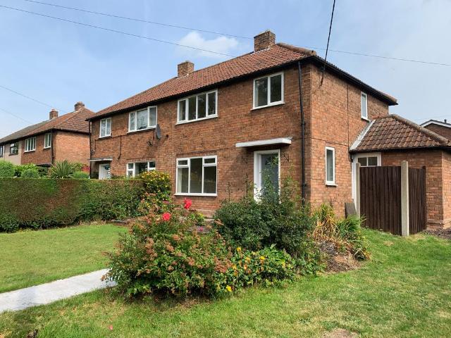 Coronation Avenue, Tamworth, B78 3 bed semi detached house to rent £1,100 pcm £254 pw