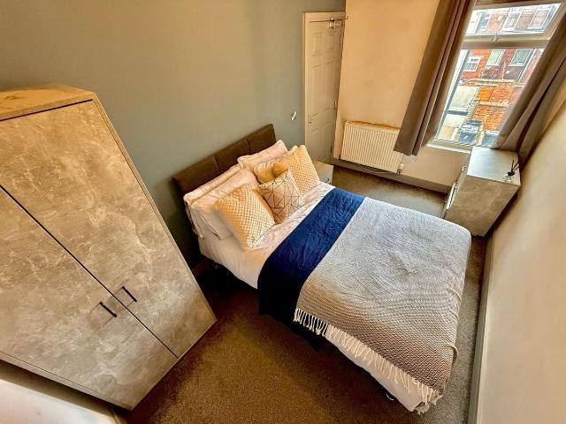 Coronation Road, Doncaster DN4, 5 bed shared accommodation to rent, £477 pcm | PrimeLocation