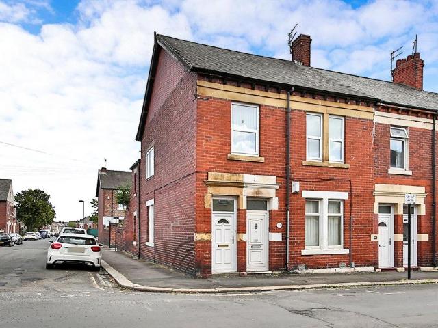 Coronation Street, Tyne and Wear NE28 2 bed flat to rent £735 pcm £170 pw
